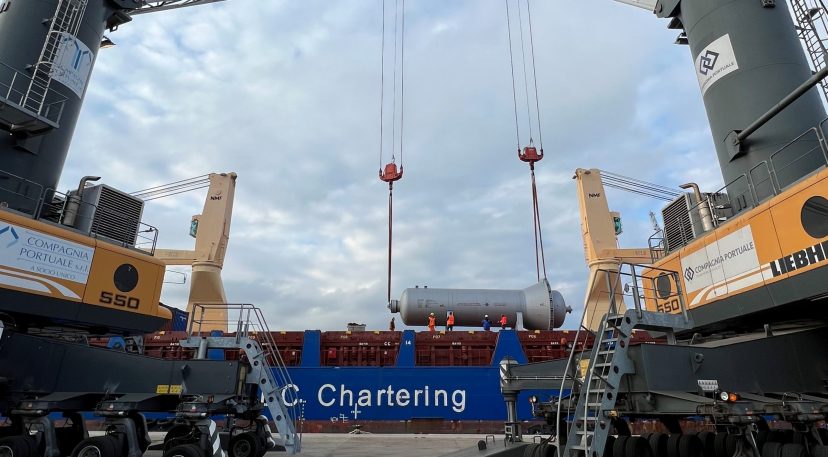 Monfalcone, project cargo operato in tandem dopo l’arrivo della nuova gru