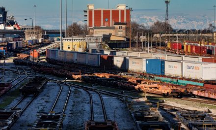 Porti di Trieste e Venezia hub per la ricostruzione in Ucraina<h2 class='anw-subtitle'>Ministro Urso: «A breve inaugurerò piattaforma logistica. Italia convinta che bisogna costruire Piano Marshall»</h2>