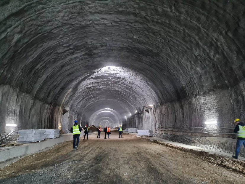 Porto di Fiume, completato il tunnel per la statale DC 403 a servizio del terminal di Maersk