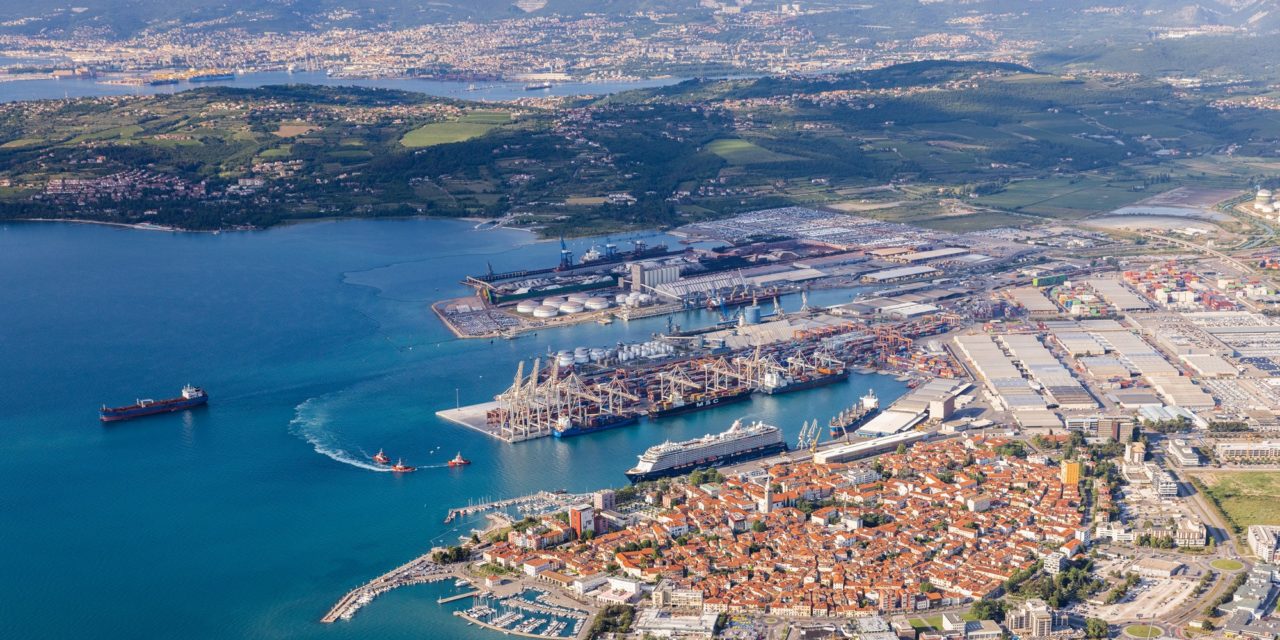 Porto di Capodistria, traffici 2022 in crescita del 12%<h2 class='anw-subtitle'>Container +2% ma oltre la soglia del milione di Teu, automobili +22%. Fatturato in salita del 38% per Luka Koper</h2>