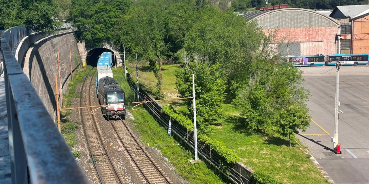 Online integrazioni al progetto di potenziamento della ferrovia Venezia-Trieste<h2 class='anw-subtitle'>Non si placa la polemica in Regione: M5S si dice perplesso dopo l'esame dei nuovi elaborati. Osservazioni possibili fino al 24 gennaio</h2>