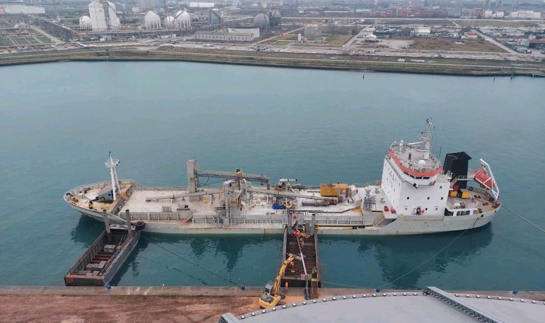 Prima nave al terminal cementiero General Sistem di Porto Marghera<h2 class='anw-subtitle'>Inaugurata ieri l’attività dopo un investimento da 20 milioni di euro da parte del concessionario</h2>