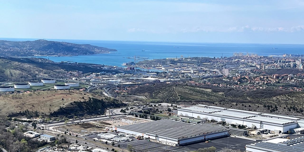 British American Tobacco apre seconda linea di produzione a Trieste<h2 class='anw-subtitle'>La struttura sorge sull'area gestita dall'Interporto - in Punto Franco - nell'ambito dell'integrazione fra attività portuale e industria</h2>