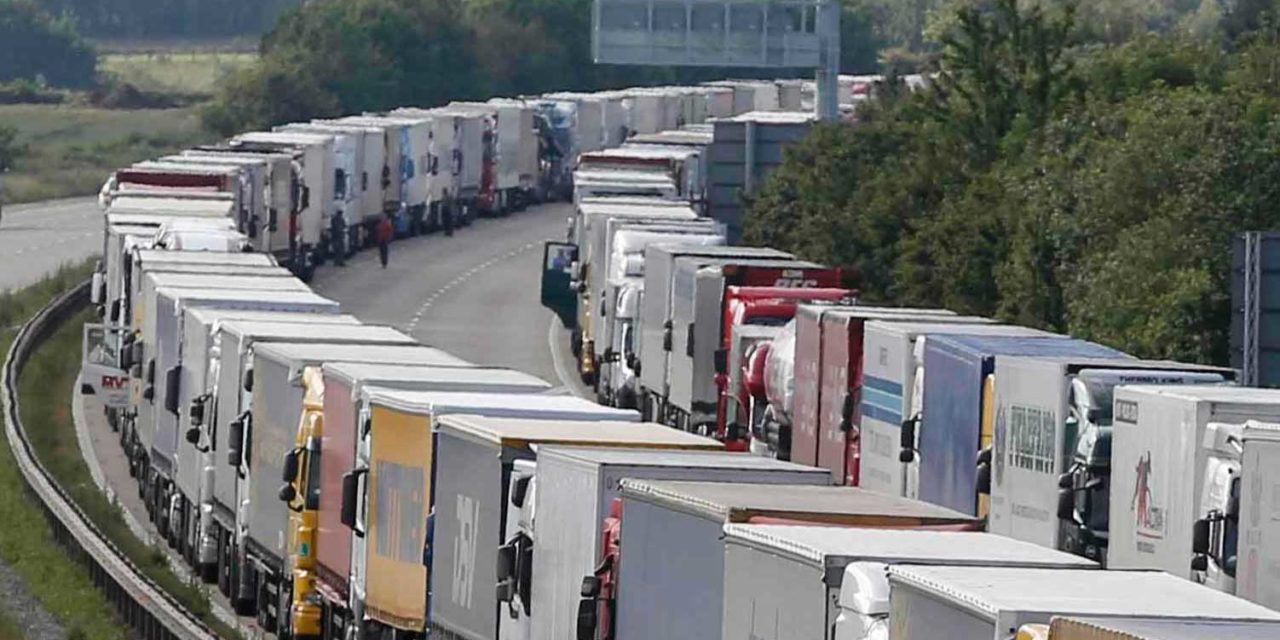 Divieti Brennero, ministero Trasporti chiede di procedere contro l’Austria<h2 class='anw-subtitle'>La Commissione Ue ha ricevuto la lettera del Governo italiano, al via esame della controversia</h2>