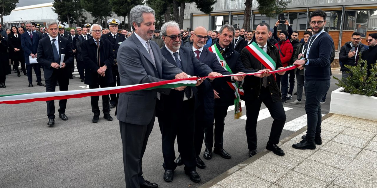 Isotta Fraschini Motori (Fincantieri) inaugura Centro innovazione<h2 class='anw-subtitle'>Presentate le nuove linee d’azione che interesseranno lo stabilimento di Bari</h2>