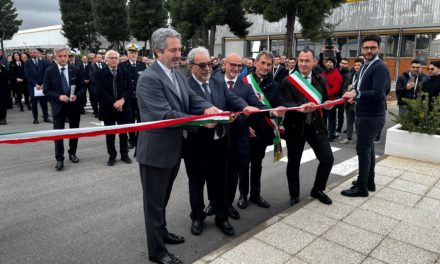 Isotta Fraschini Motori (Fincantieri) inaugura Centro innovazione<h2 class='anw-subtitle'>Presentate le nuove linee d’azione che interesseranno lo stabilimento di Bari</h2>