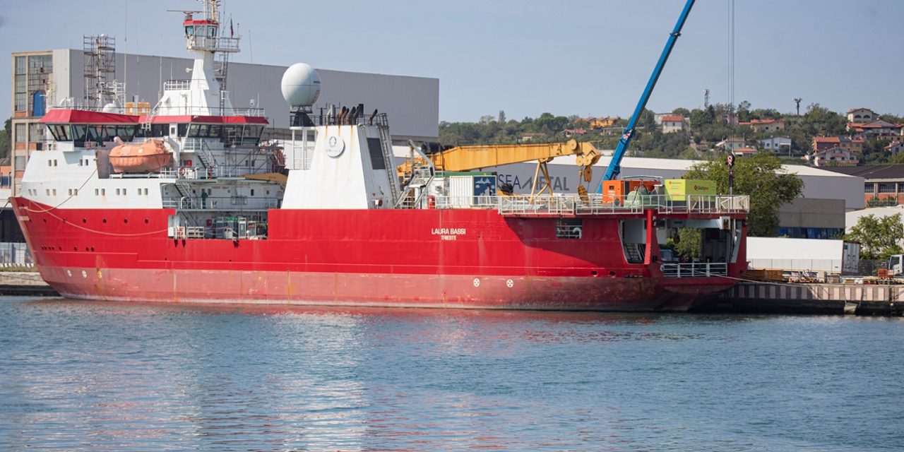 La “Laura Bassi” torna a Trieste dopo la missione al Polo Sud<h2 class='anw-subtitle'>La nave dell’OGS rientrata a Ravenna: era in missione per il Programma nazionale di ricerche in Antartide</h2>