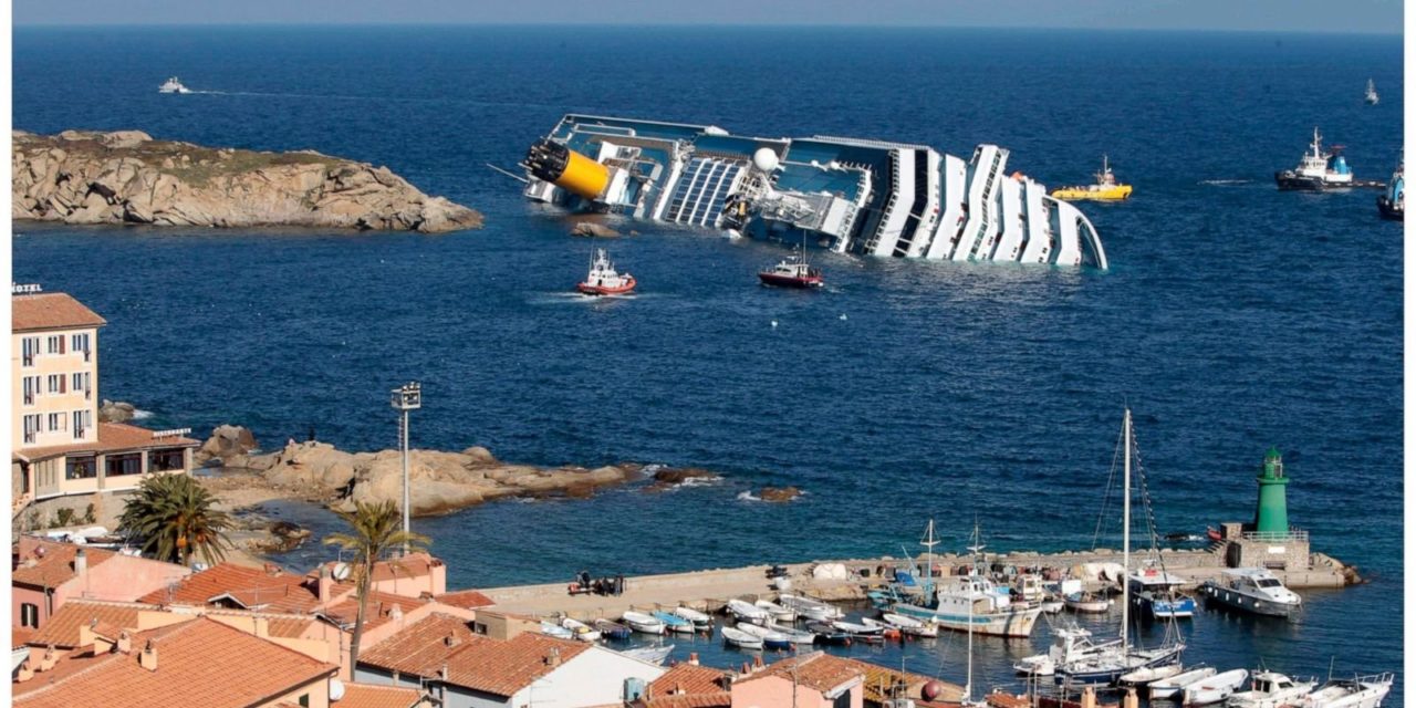 Costa Concordia, naufrago condannato a risarcire Fincantieri<h2 class='anw-subtitle'>L'uomo, ora assistito dal Codacons che ha pagato con 3.944 monete da un euro, aveva denunciato i costruttori della nave</h2>