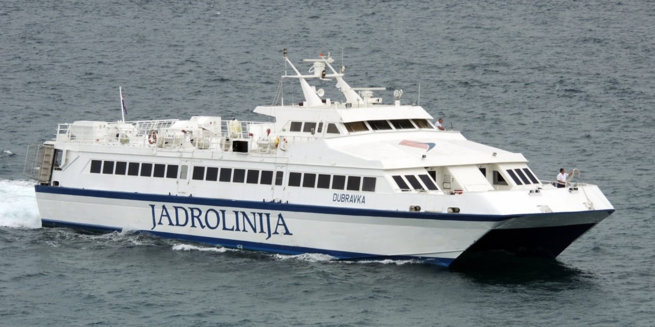 Croazia, nuovo catamarano tra Fiume e Zara<h2 class='anw-subtitle'>Partita la stagione turistica sulle isole e “Rabska plovidba” festeggia i sessant'anni dalla nascita</h2>