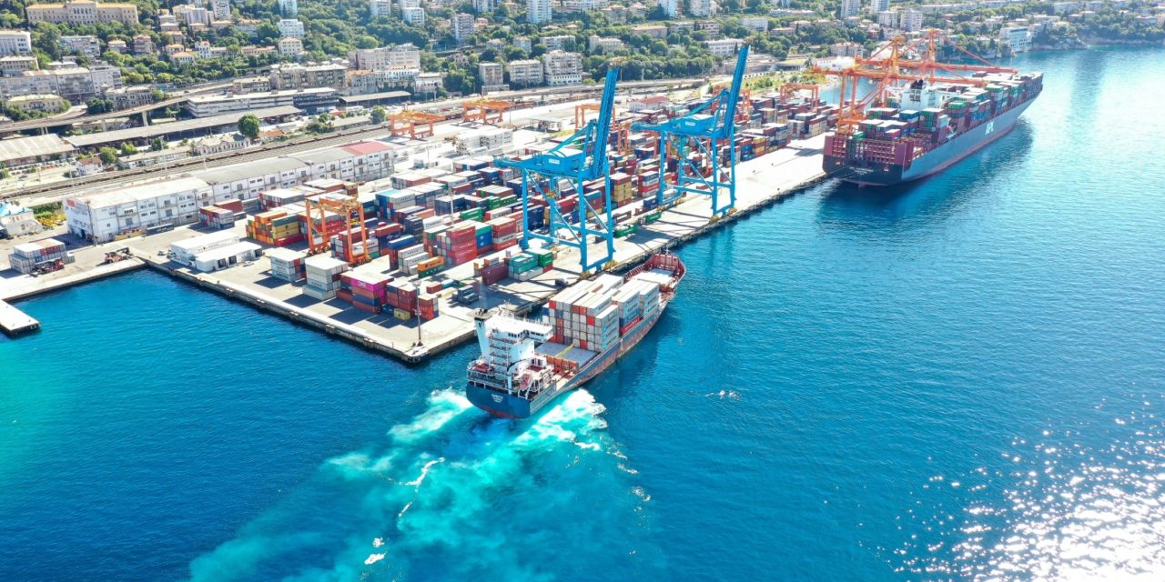 Porto di Fiume, primo trimestre: tengono i container, crollano le tonnellate<h2 class='anw-subtitle'>In calo anche i ricavi del porto croato che paga la crisi del Mar Rosso e i limiti della ferrovia</h2>