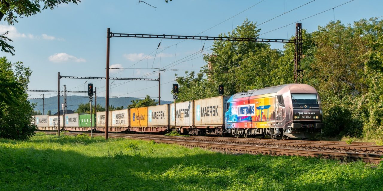 Porto di Trieste, Metrans (HHLA) sposta i container via Tarvisio<h2 class='anw-subtitle'>La società di logistica ha deciso per una tratta alternativa a Villa Opicina evitando la rete ferroviaria slovena</h2>