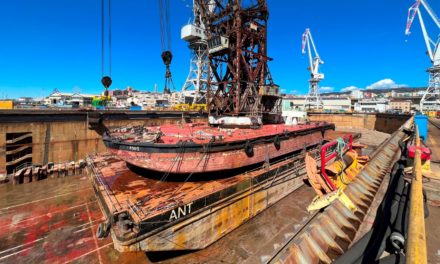 Ursus, al via oggi operazione trasferimento<h2 class='anw-subtitle'>Lo storico pontone del porto di Trieste, a rischio affondamento, sarà messo a terra</h2>