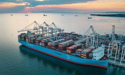 Al porto di Capodistria la nave a metanolo da record<h2 class='anw-subtitle'>La Astrid Maersk, attesa nei prossimi giorni a Trieste, è tra le più grandi portacontainer alimentate con il carburante green</h2>