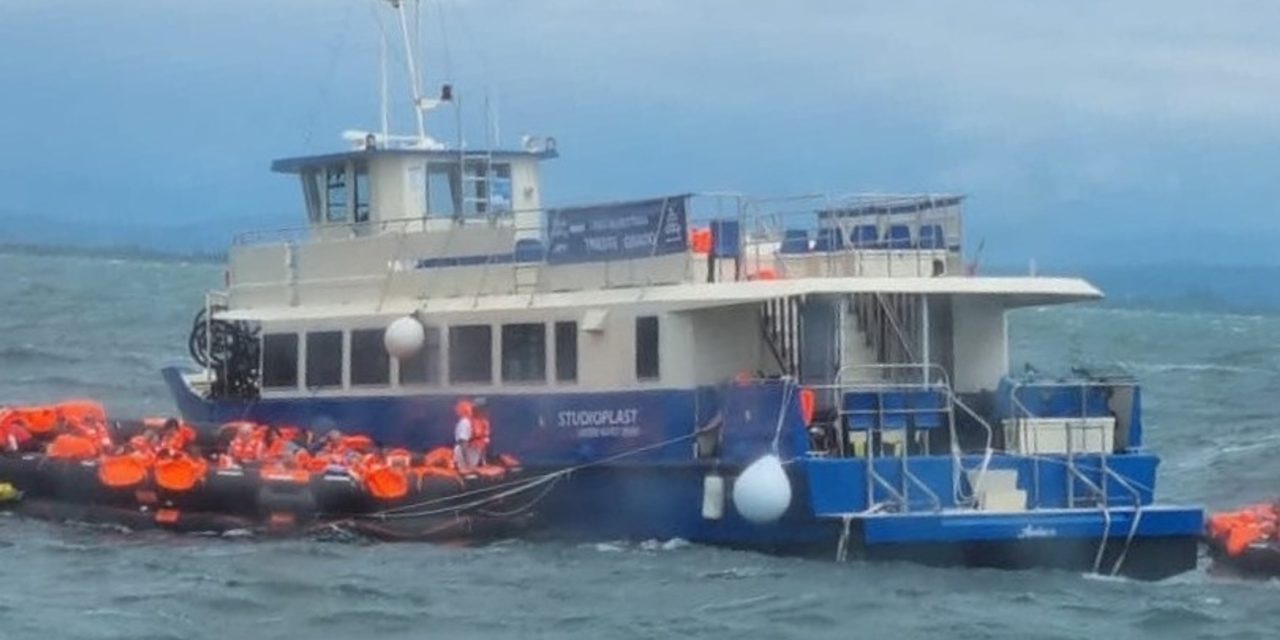 Rischio affondamento per l’Audace in servizio fra Trieste e Grado<h2 class='anw-subtitle'>Salve le 85 persone a bordo soccorse dalla Guardia costiera: nessun ferito tra passeggeri e equipaggio</h2>