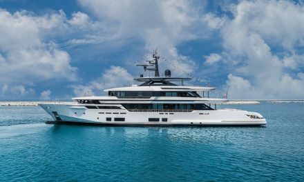 Ferretti vara il primo Custom Line completamente in alluminio<h2 class='anw-subtitle'>Il nuovo superyacht da 50 metri è sceso in acqua al cantiere di Ancona</h2>