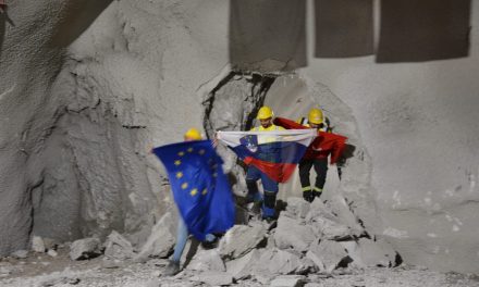 Ferrovia Capodistria-Divaccia, scavati i due tunnel più lunghi<h2 class='anw-subtitle'>Nei giorni scorsi si sono chiusi i lavori per la galleria ferroviaria più lunga della Slovenia</h2>