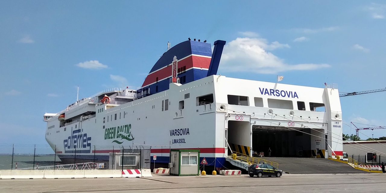 Il Varsovia è arrivato “a casa” (video)<h2 class='anw-subtitle'>L'unità è stata progettata dalla triestina Naos e realizzata in Veneto da Cantiere Navale Visentini</h2>