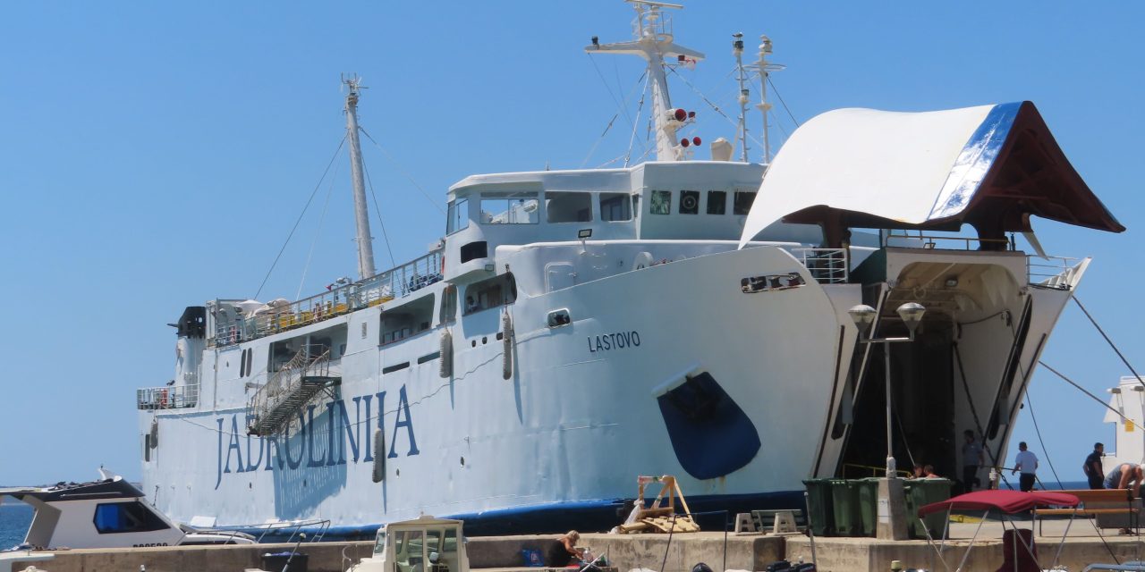 Incidente a Lussinpiccolo (Croazia): morti tre marittimi<h2 class='anw-subtitle'>Cede il portellone del traghetto Lastovo della flotta Jadrolinija</h2>