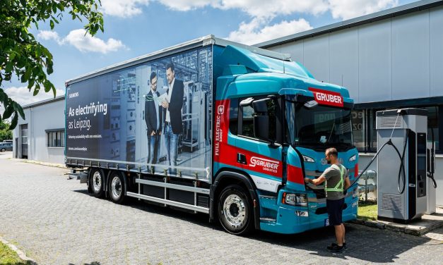 Camion elettrico di Gruber Logistics per Siemens